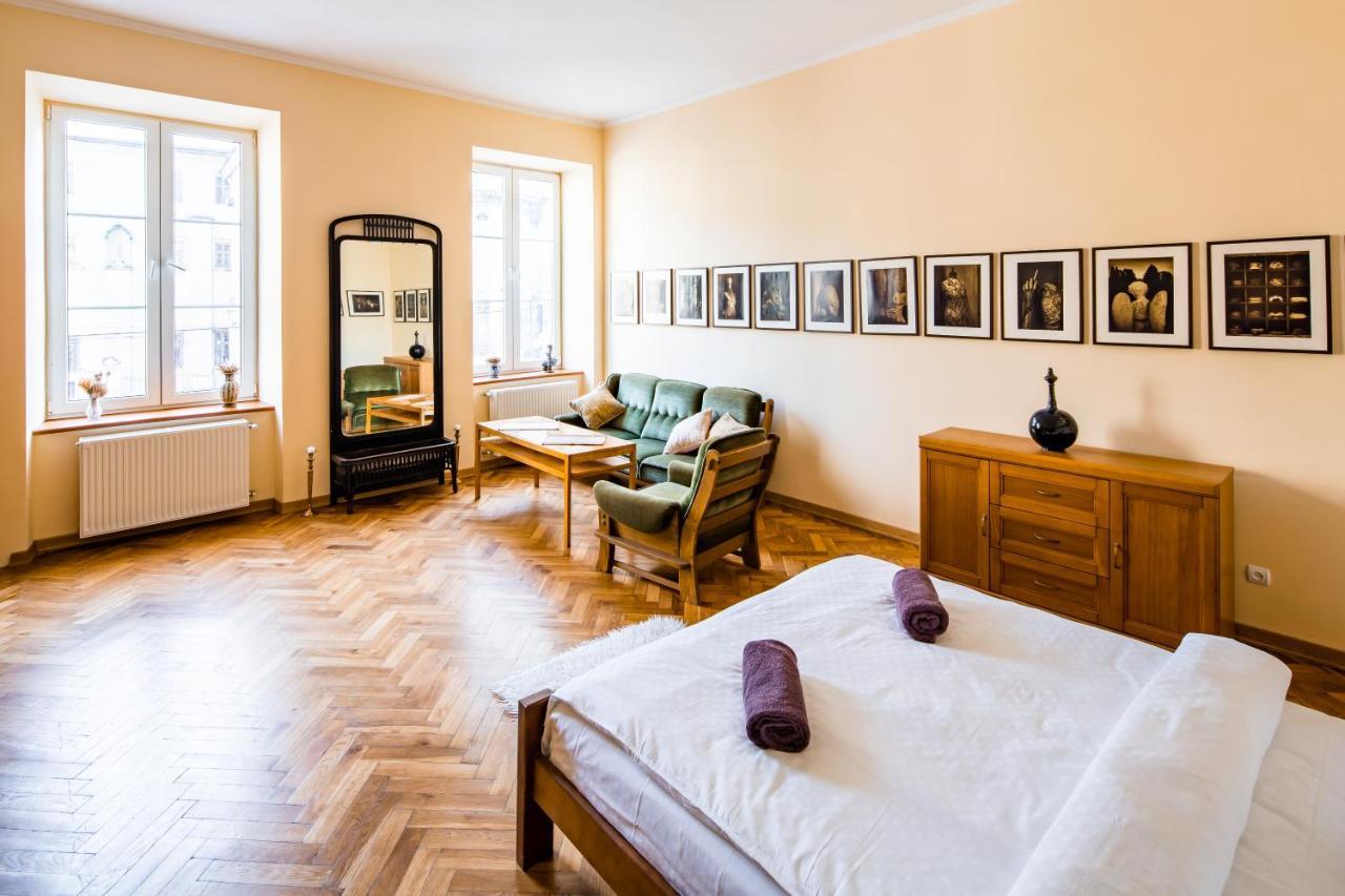 Romari Ставропігійська Apartment Лвив Екстериор снимка