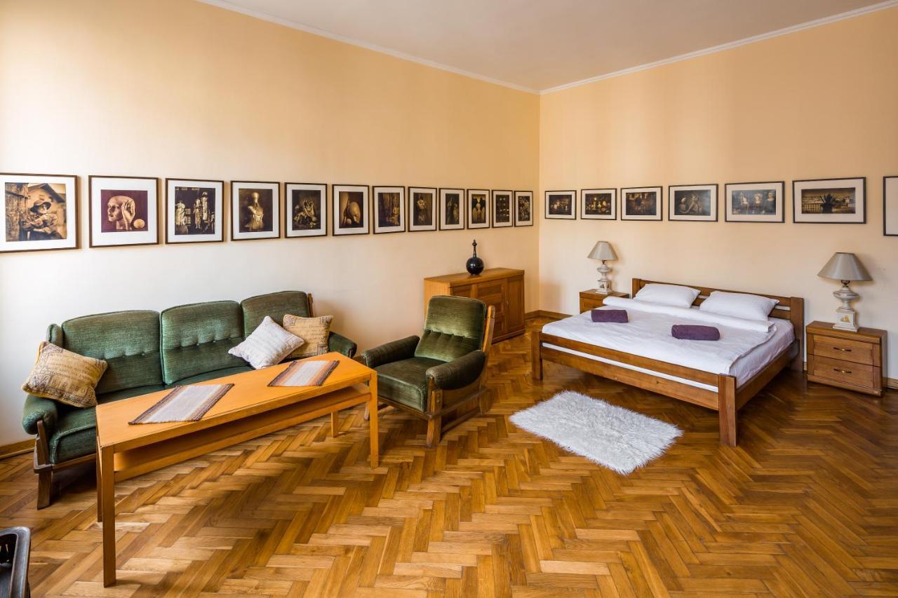Romari Ставропігійська Apartment Лвив Екстериор снимка