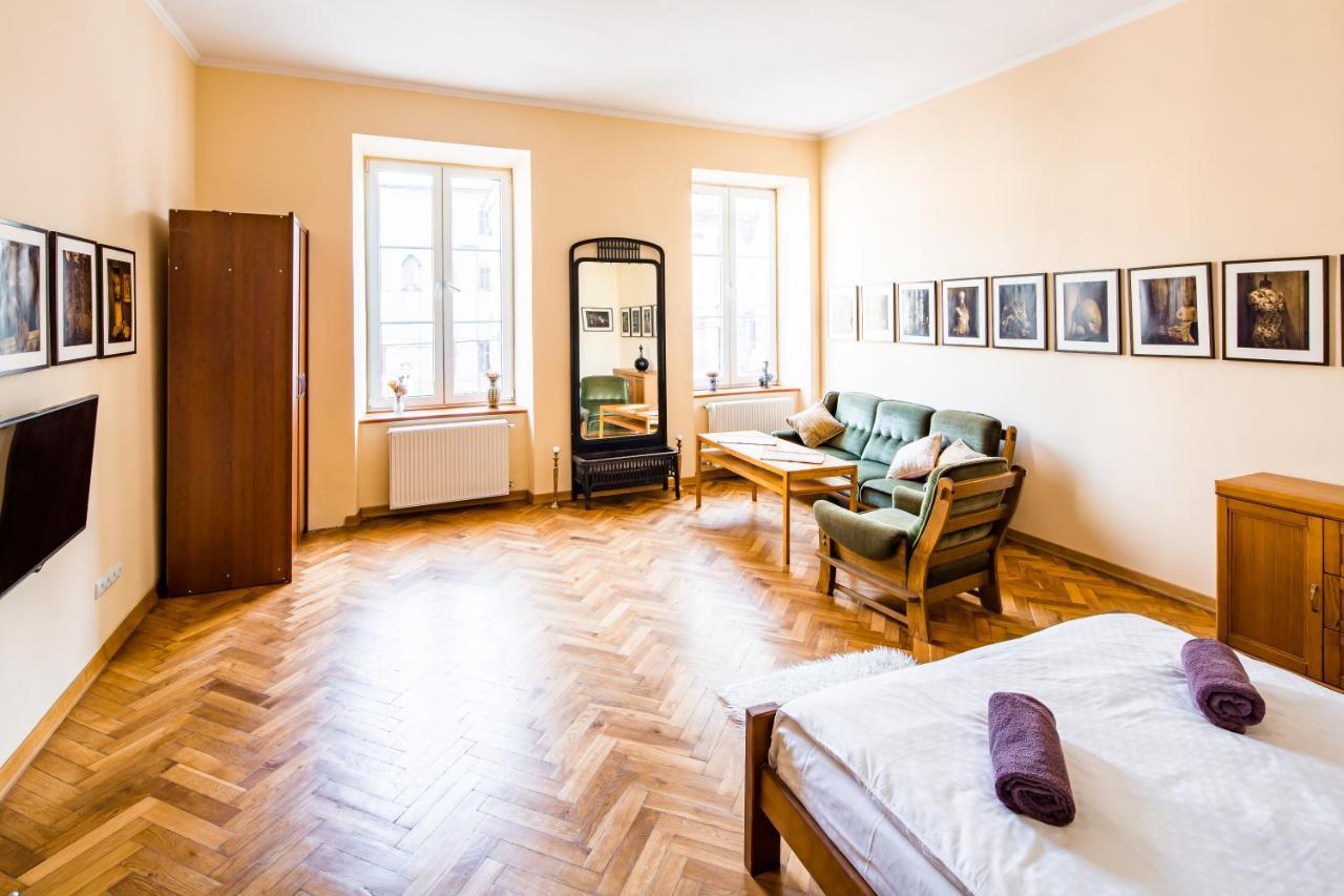 Romari Ставропігійська Apartment Лвив Екстериор снимка